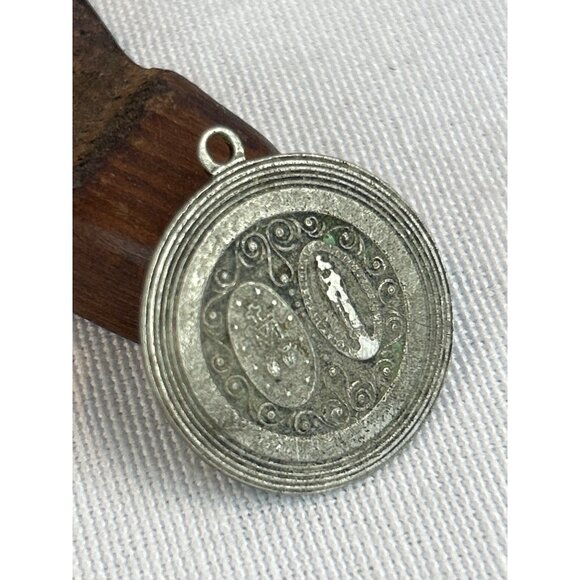 Vintage Religious Medallion Pendant Dual Saints Silver Tone - Picture 4 of 5